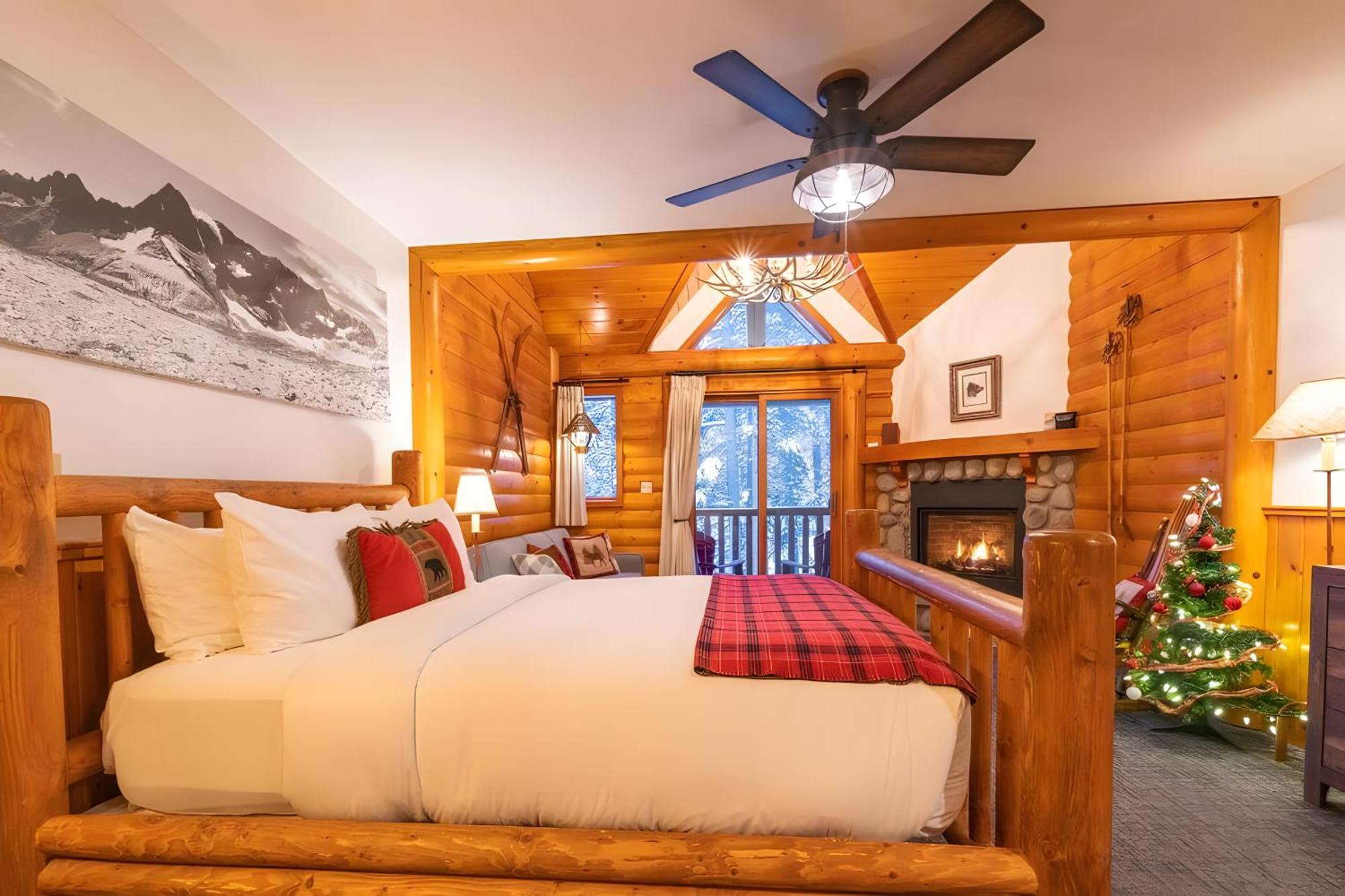 Baker Creek By Basecamp Hotel Lake Louise Bagian luar foto